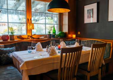 Sitzecke im Restaurant Ott´s in Weil am Rhein