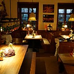 Restaurant  und Weinwirtschaft 