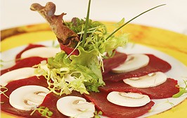 Unsere Weinwirtschaft und Restaurant laden Sie ein